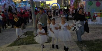 Villa Navideña, Cancún, Navidad, Pista de Patinaje