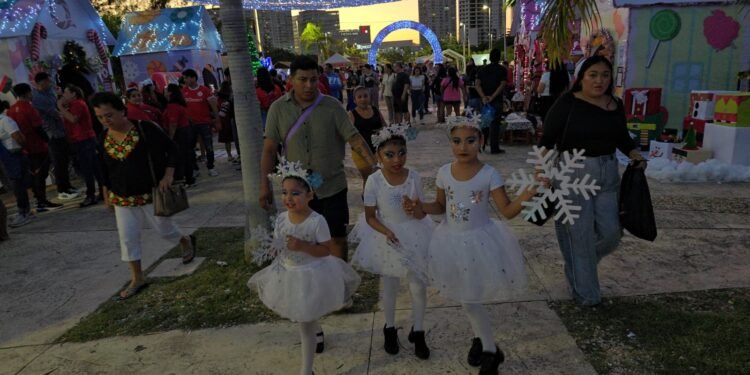 Villa Navideña, Cancún, Navidad, Pista de Patinaje