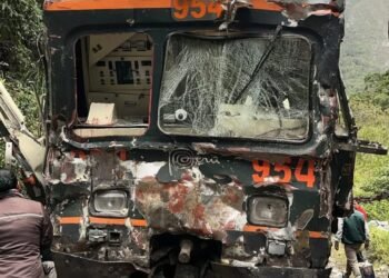 Fatal choque de trenes en la ruta a Machu Picchu deja un muerto y un centenar de heridos