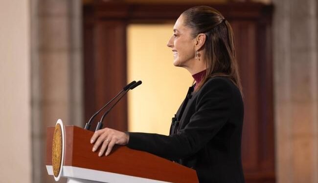 Sheinbaum anuncia aumento a un billón de pesos para los programas sociales