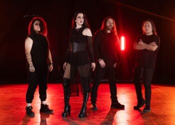 SHE NO MORE lanza “Happy Xmas”, un mensaje de paz, en tiempo de conflictos