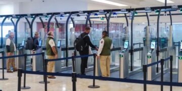 Cancún, principal entrada de británicos a México, aún sin medidas sanitarias por brote de influenza H3N2