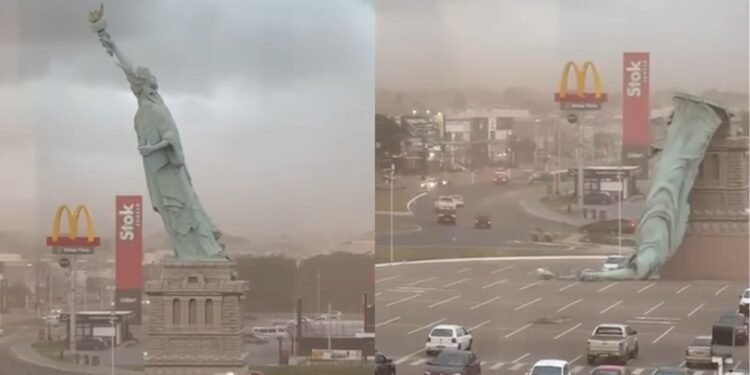 En Brasil, réplica de la estatua de la Libertad “tiene descalabro”; cae desde su pedestal