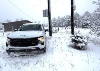Tormenta invernal Fern enciende todas las luces en CFE para atender emergencia