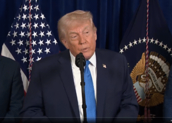 Trump anuncia tutela temporal de Estados Unidos sobre Venezuela durante su reestructuración