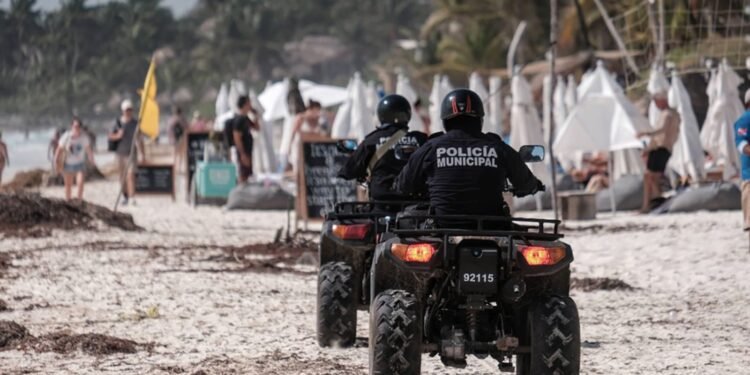 Reportan irrupción de hombres armados en hotel de Tulum