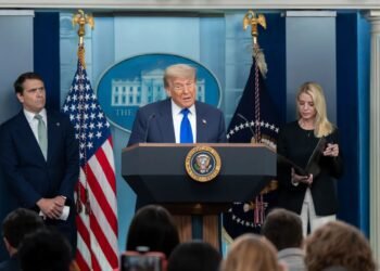 Cooperación bilateral reduce al narco más que amenazas militares de Donald Trump