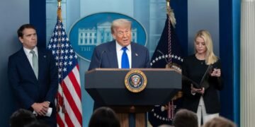 Cooperación bilateral reduce al narco más que amenazas militares de Donald Trump