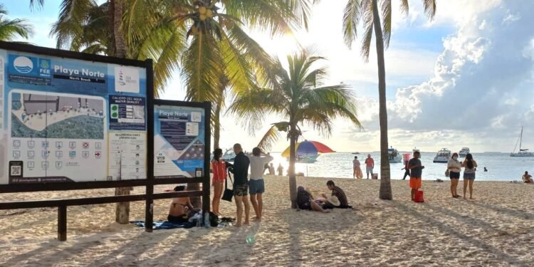 Se lava las manos Gino de garantizar el libre acceso a playas, luego de impulsar Ley