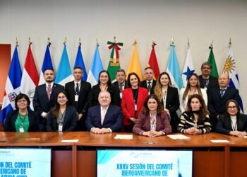 Recibe Rafael Marín, titular de la ANAM, a aduaneros de Iberoamérica