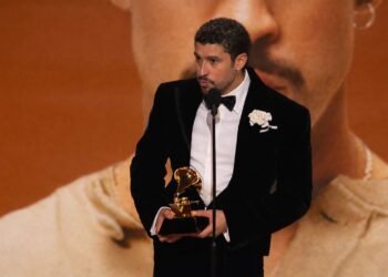 Bad Bunny arrasa en los Grammy 2026 y gana Álbum del Año
