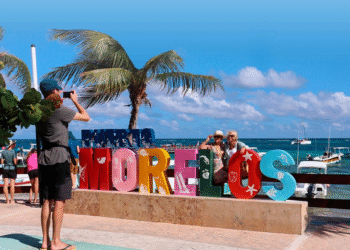 Turismo pisa fuerte rumbo a 2026 con cifras históricas; Sectur reporta crecimiento sostenido