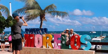 Turismo pisa fuerte rumbo a 2026 con cifras históricas; Sectur reporta crecimiento sostenido