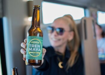 Del vagón al paladar: nace la Cerveza Tren Maya, una experiencia gastronómica sobre rieles