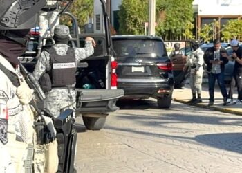 La Guardia Nacional somete y detiene al empresario de delfinarios Eduardo Albor