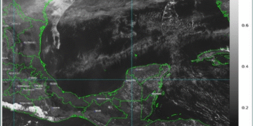 Oleaje y rachas fuertes frenan actividad marítima en el Caribe mexicano