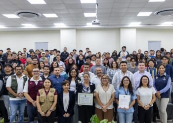 Aliados nocturnos bajo resguardo: premian cueva de murciélagos en la Universidad del Caribe