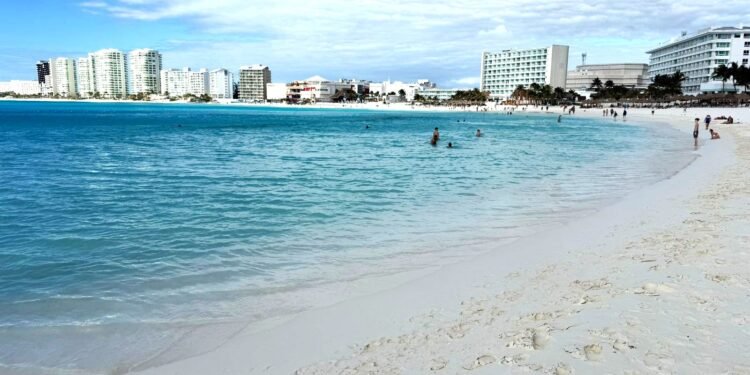 Mal clima deja pérdidas millonarias al sector náutico en el Caribe mexicano