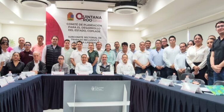 Quintana Roo se ajustará a jornada de 40 horas; 245 mil trabajadores laboran más de 48 horas