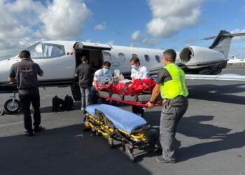 Vuelo de esperanza: traslado aéreo a la CDMX salva a menor con quemaduras graves