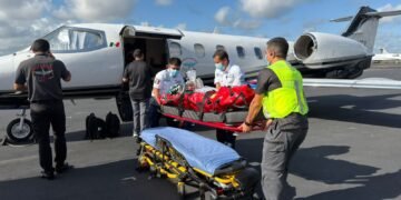 Vuelo de esperanza: traslado aéreo a la CDMX salva a menor con quemaduras graves