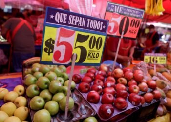 Inflación de 4.6% rebasa estimaciones: frutas, verduras y transporte lideran aumentos