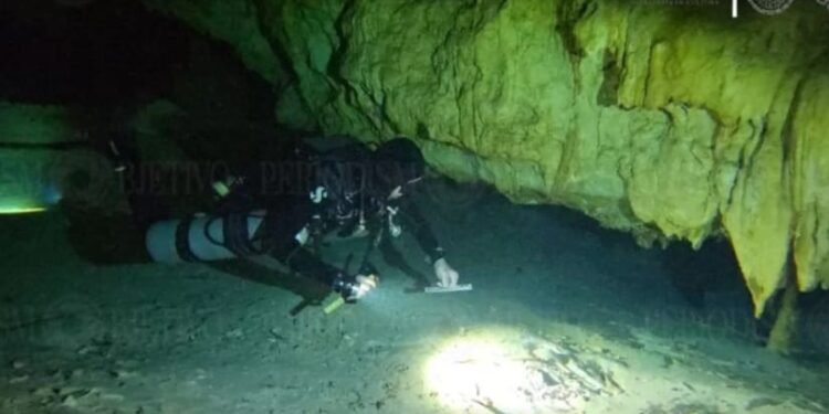 Hallazgo subacuático en Tulum; recuperan fósil humano de 8 mil años en cavernas inundadas