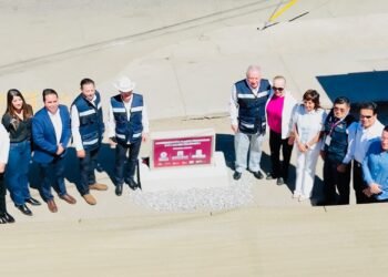 Rafael Marín Mollinedo coloca primera piedra para modernizar la aduana de San Luis Río Colorado