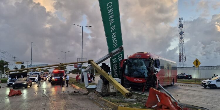 El Bulevar Colosio se convierte en una de las vías más peligrosas de Cancún; aumentan accidentes