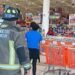 Alarma en Chedraui por explosión dentro de la tienda moviliza a Bomberos de Cancún