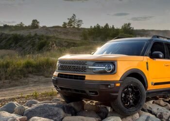 Revisarán más de mil autos Ford en México por posibles riesgos mecánicos