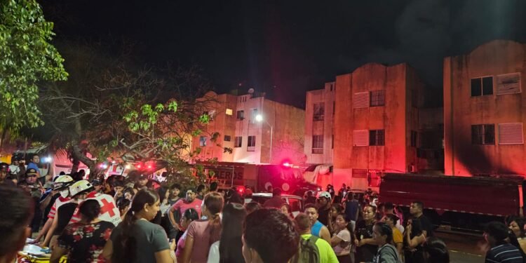Tragedia en Cancún: mueren mujer y menor tras incendio en vivienda de la SM 251