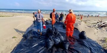 limpieza de playas el Golfo de México alcanza 85%; gobierno concluye contención de hidrocarburos