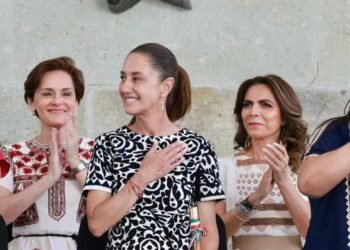 Conmemoran bicentenario de Margarita Maza con timbre postal