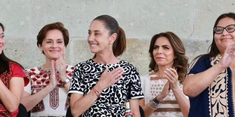 Conmemoran bicentenario de Margarita Maza con timbre postal