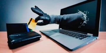 Hackers roban bases de datos para vender tiempos compartidos falsos. Así operan