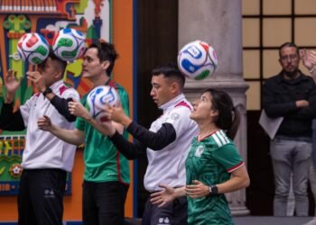 Zócalo capitalino se convertirá en la cancha más grande del planeta para romper Récord Guinness