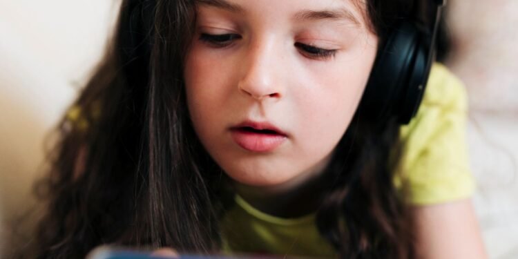 Golpe histórico a Meta y YouTube: deberán pagar por adicción digital generada a una menor