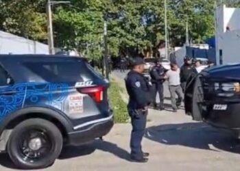 Violento desalojo en Playa del Carmen deja dos lesionados