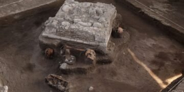 Hallan altar prehispánico con ofrendas en Hidalgo