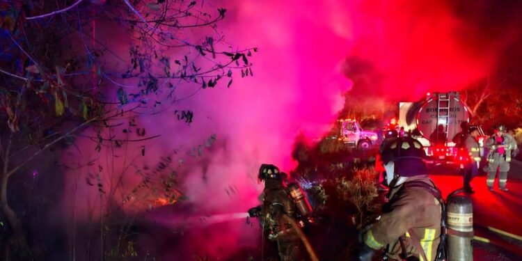 Elaboran mapa de focos rojos por incendios en Cancún; bomberos refuerzan vigilancia