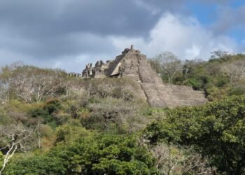 Toniná, pieza clave del legado maya en Chiapas, queda bajo control institucional del gobierno