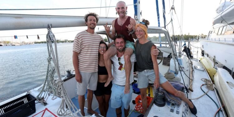 Encuentran veleros perdidos que iban a Cuba; llegaron “sanos y salvos”, confirma EU