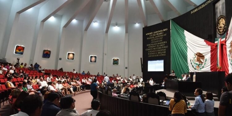 Congreso de Quintana Roo aprueba minuta de reforma constitucional con 20 votos a favor