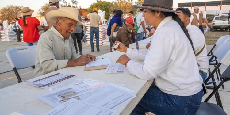 Fertilizantes gratis ya llegan a 20 estados: así avanza el programa federal