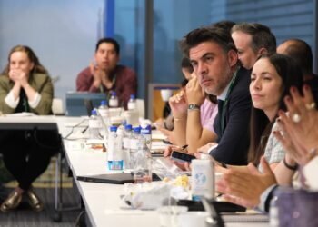 Julio Scherer impulsa frente nacional por la protección digital de niñas, niños y adolescentes