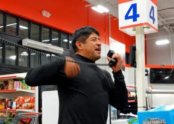 De México al mundo: Juan resiste más de dos meses en supermercado puede ganar 1 mdd