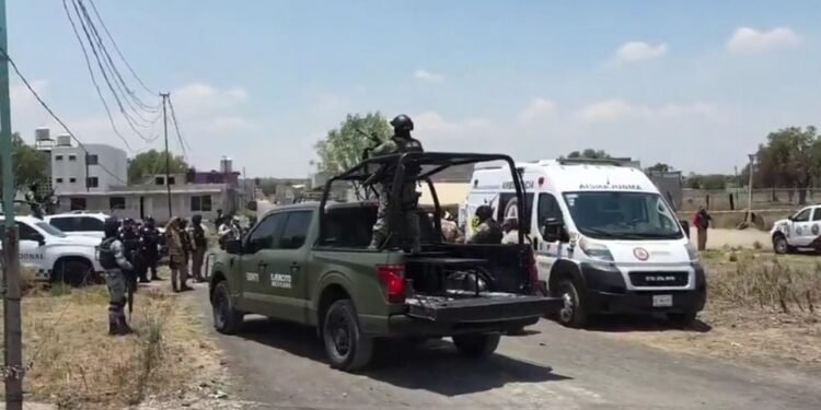 Otra tragedia por huachicol, cuatro personas mueren por caída de túnel en el Estado de México