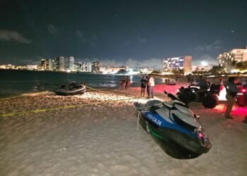 Moto acuática embiste a bañistas en Playa Forum; hay cinco heridos, incluida una menor grave