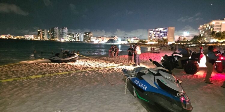 Moto acuática embiste a bañistas en Playa Forum; hay cinco heridos, incluida una menor grave